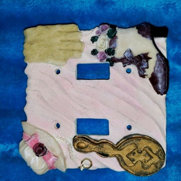 Vintage porcelain light switch decor - Picture 2 of 3